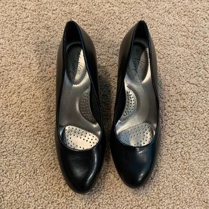 Dexflex Comfort heels